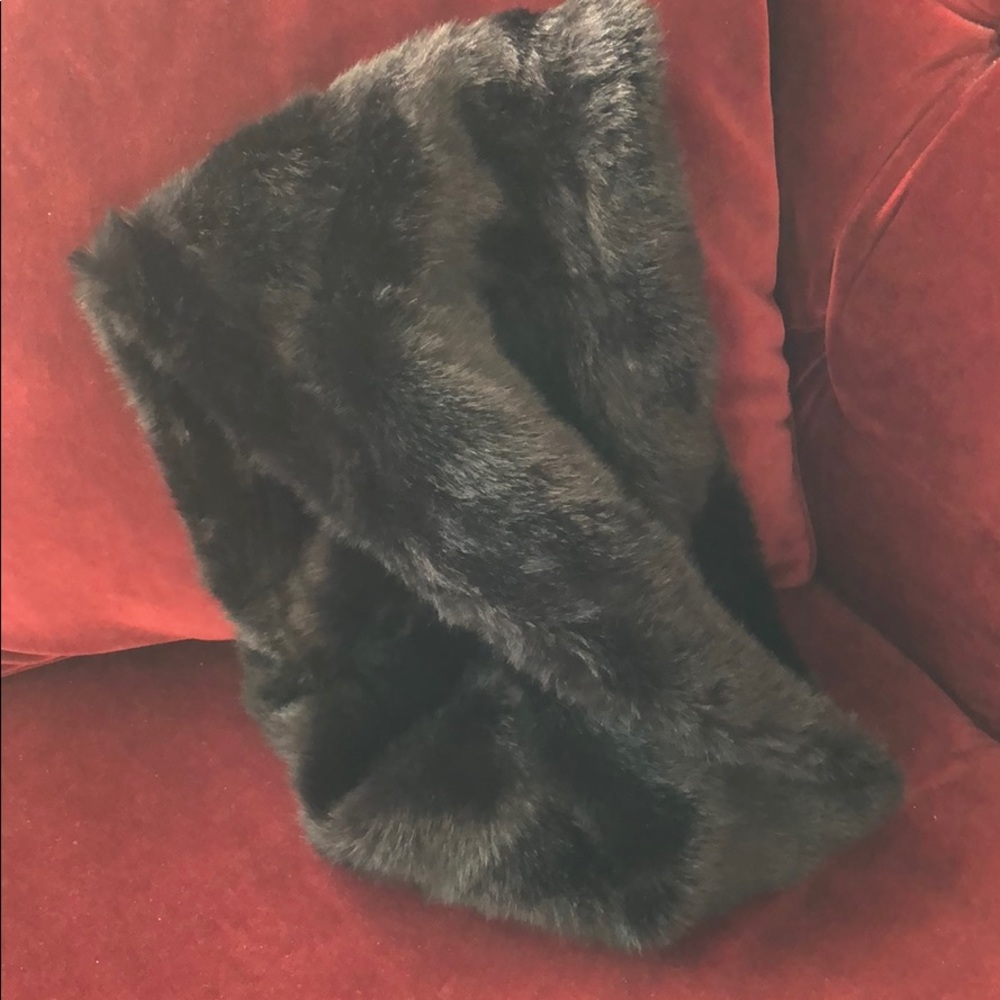La Fiorentina Faux Fur Infinity Scarf